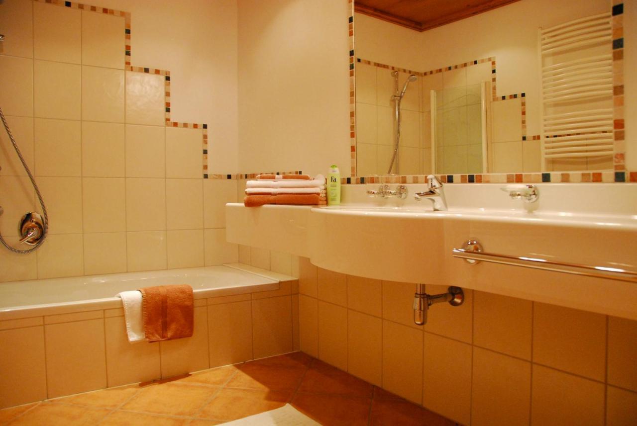 Landhaus Alpensonne Schattwald Kamer foto