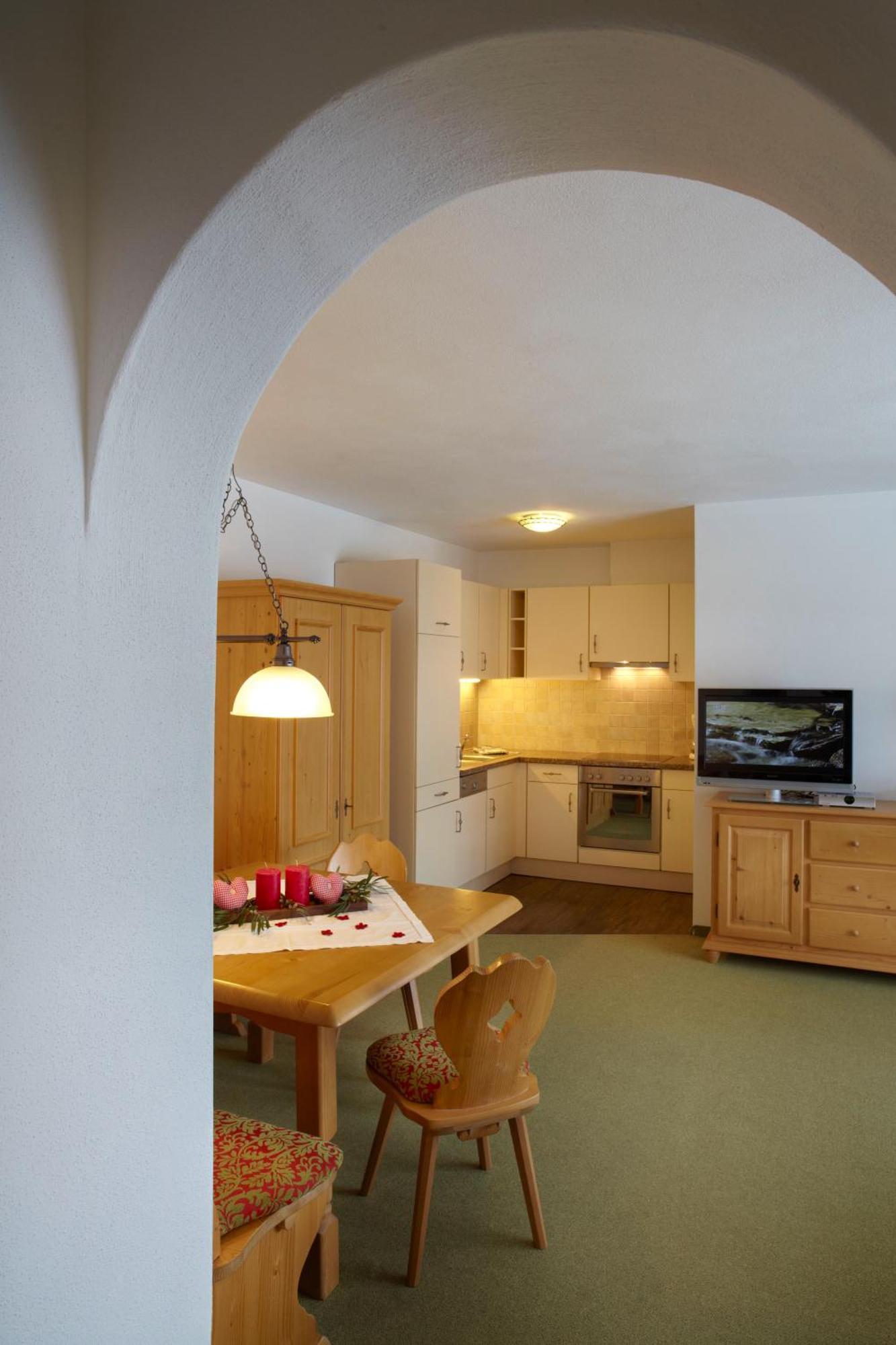 Landhaus Alpensonne Schattwald Buitenkant foto